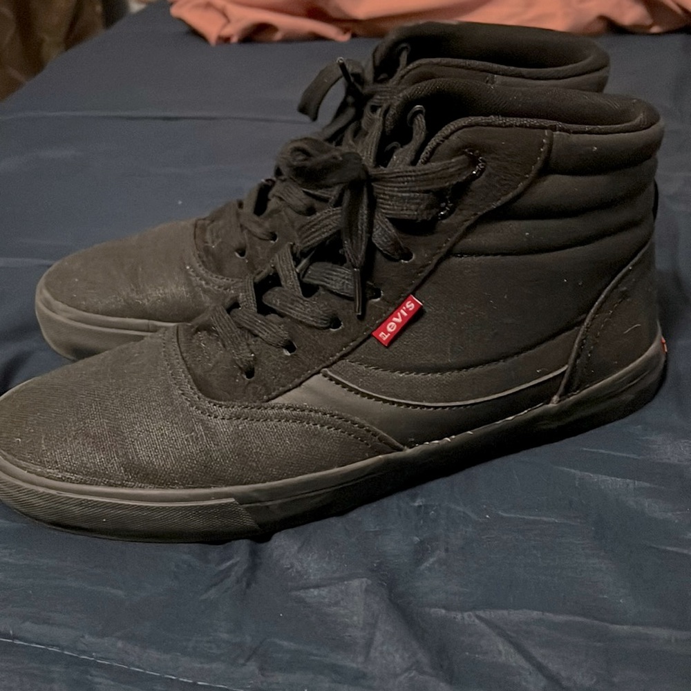Levi’s men shoes size 10 in men